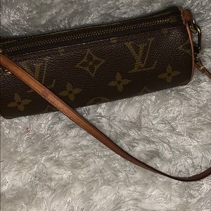 Louis Vuitton coin/lip gloss purse